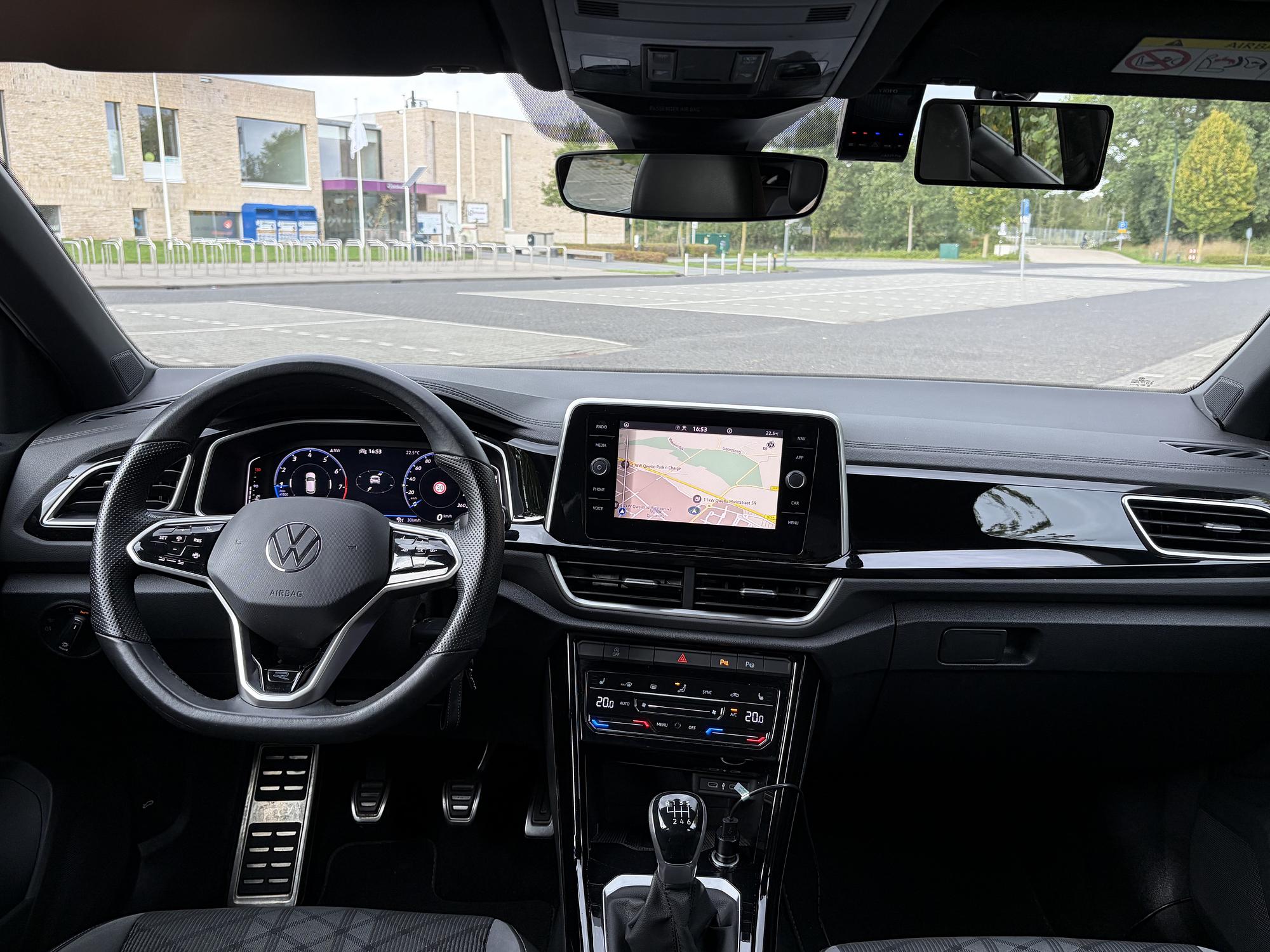 Interieur van de lesauto